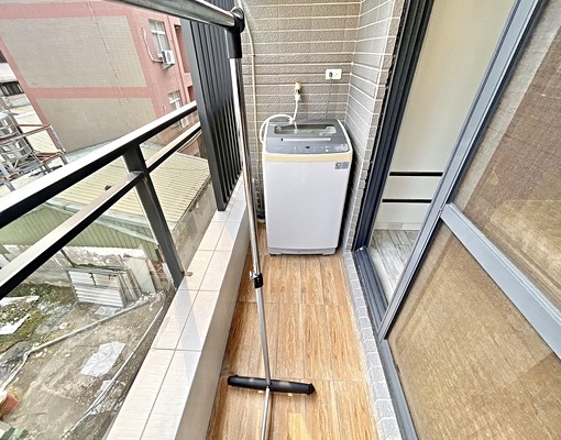 秒殺精緻裝潢🌞走路逢甲🌞電梯陽台獨洗曬🌞系統櫃 - Image 9