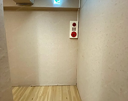 市府站、大面採光、管理收垃圾、可短租(另議)209 - Image 13