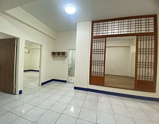 寵物可談~中國醫商圈前後陽台一層一戶大公寓 - Image 8