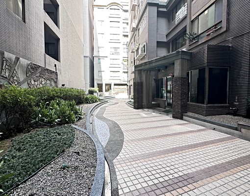 星鴻社宅/精美電梯兩房 - Image 2