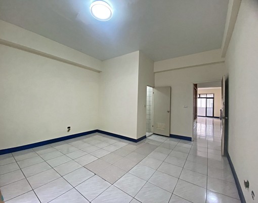 寵物可談~中國醫商圈前後陽台一層一戶大公寓 - Image 12