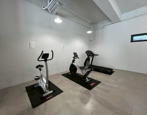 🌳公園第一排!1房1廳樓中樓套房!可租補 - Image 10