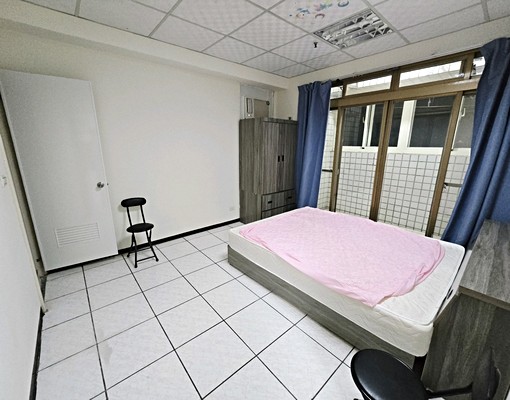 中壢車站電梯2房可租補社宅 - Image 1