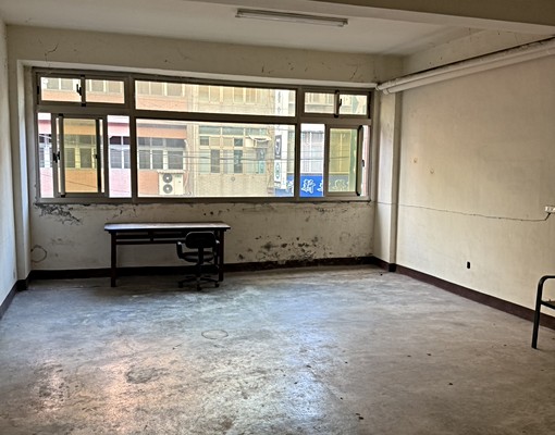 D/中壢後火車站2~3F分層透天/可做辦公室/有獨立出入口 - Image 2