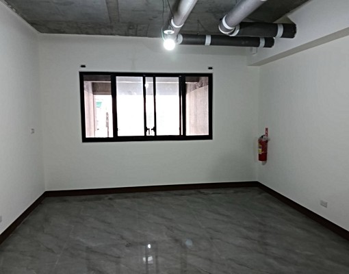 三鐵共構金店面1+2樓面寬八米 - Image 2