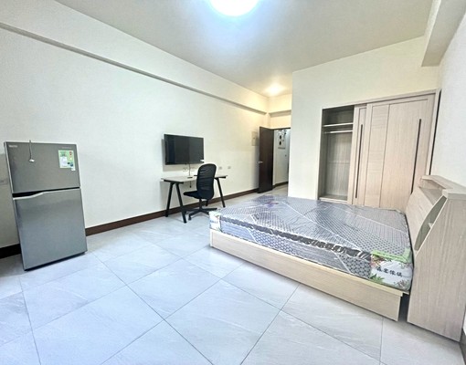 限女生｜可租補｜巨蛋商圈｜獨洗獨曬 - Image 2