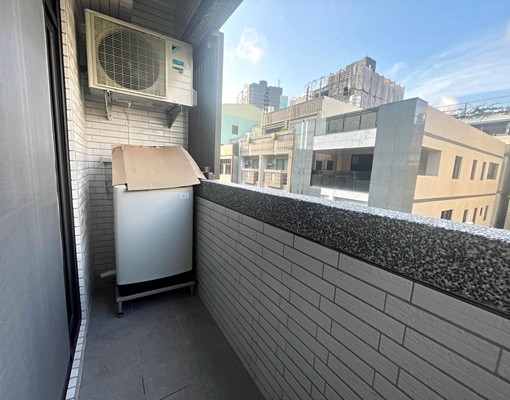 限女生|可租補|巨蛋商圈|獨洗獨曬 - Image 4