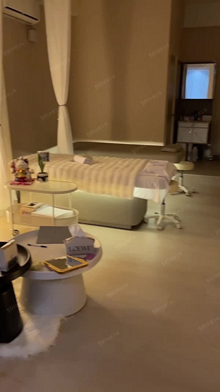 近三重國小站美容工作室 - Image 1