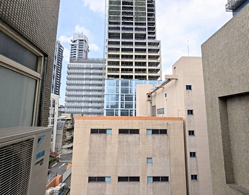 忠孝復興2號出口~精華地段電梯大廈獨套10坪免追垃車 - Image 10