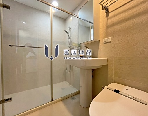 中山國中泳池社區裝潢美1+1房嚴謹物業 - Image 12