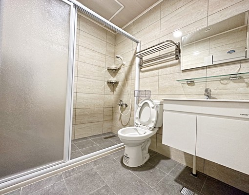 乾濕分離系統裝潢超大間中科東海♥騎樓機車♥陽台獨洗 - Image 10