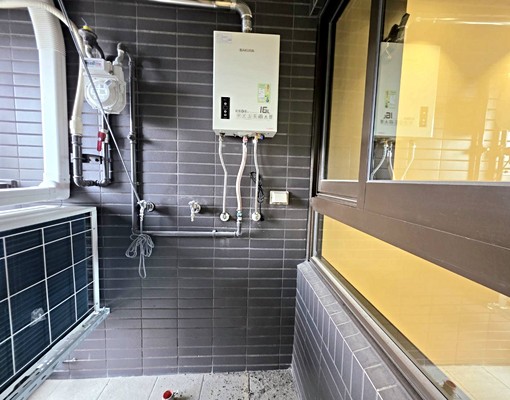 中正商圈電梯2房車/全新交屋/全新裝潢 - Image 6