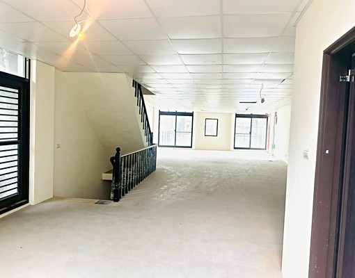 礁溪臨麥當勞.省道上全新2樓整層住家.人潮強強滾.生活機能佳 - Image 2