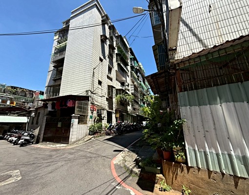 全新裝潢3+1房公寓 - Image 11