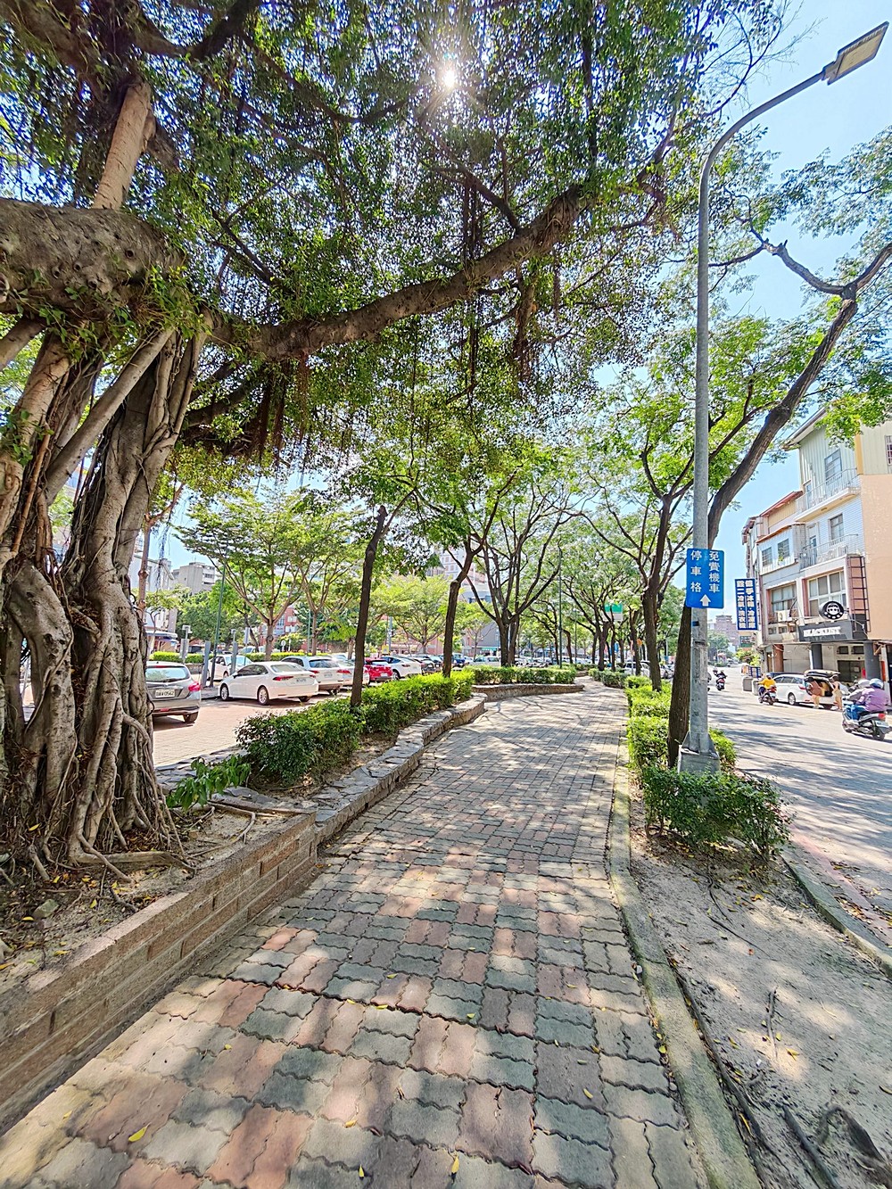 八年屋🍎台電✅中科大.一中商圈 - Image 1