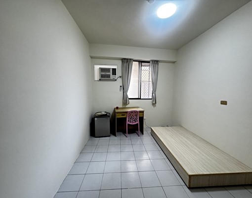 東區長榮中學旁獨立套房台水台電可租補 - Image 5