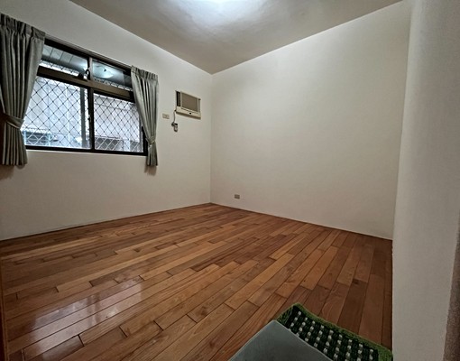 捷運秀山國小旁電梯大四房(可分租、可入籍、可租補) - Image 5