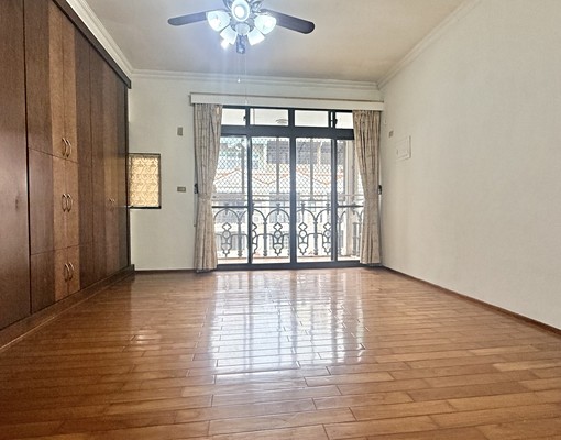 驚爆💥南屯五期💥稀有市區大透天💥超大坪數🉑寵 - Image 11