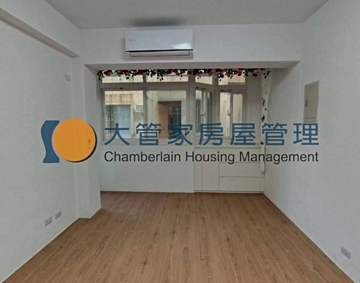 護城河旁《市中心全新翻修公寓3樓》 - Image 2