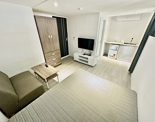 興安商圈✨生活機能方便✨可雙租補✨大陽台 - Image 1