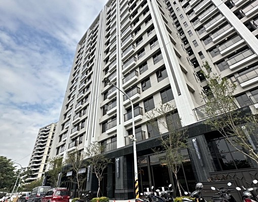 ☘️台積電捷運旁☘️全新未住+全新傢電+大平面車位 - Image 12