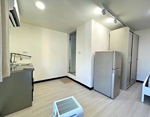 🏠頂溪🌟新裝潢🌟大陽台🌟包水網路🌟水泥磚牆 - Image 2