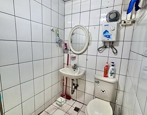 後山埤🏠免爬高/可貓/租補報稅/獨洗曬/近饒河五分埔 - Image 5