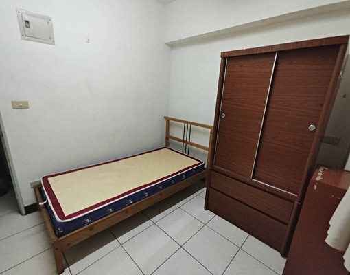 生活機能佳，交通便利，近景美捷運站，有對外窗，雅房限女性 - Image 4
