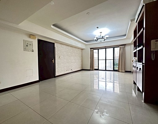 三房有家具/詳閱內容/租金含家具電及平面車位/博愛巨蛋捷運 - Image 1