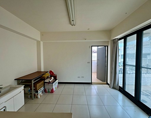 台南買屋賣屋-商60旁稀有方正大車庫採光美透天 - Image 8