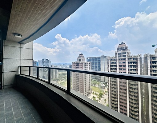 住商小雯【A18高鐵站前國際雙星~住辦2房車】 - Image 1