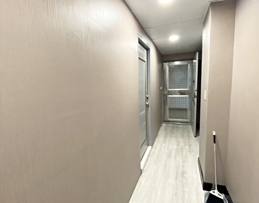 市政府旁極新浴室開窗可租補代收垃圾包裹電梯大套房 - Image 6