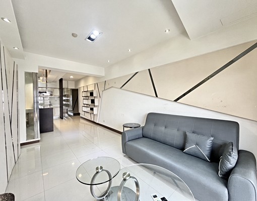 含車含管家具全~美術館高樓超大二房車位輕軌宅 - Image 4