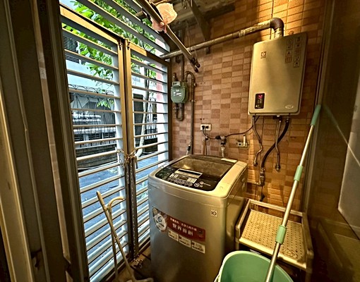 中和❣️可寵大空間/台水電傢俱齊全/乾濕分離採光/收包裹垃圾 - Image 15
