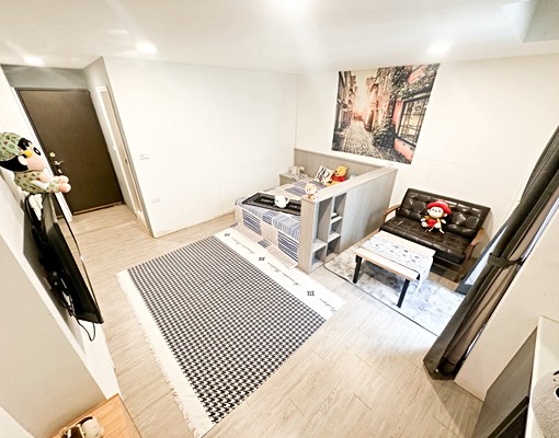 SOGO勤美✴可租補✴採光超大空間１房１廳✴大衛浴陽台獨洗曬 - Image 3