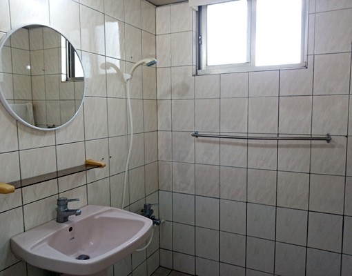 走路至佳瑪商圈3分鐘,社區型華廈,採光良好,鬧中取靜 - 591租屋網 - Image 8