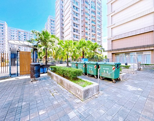 台南仁德|二空新村|三房平車。傢俱電全。有垃圾集中 - Image 2