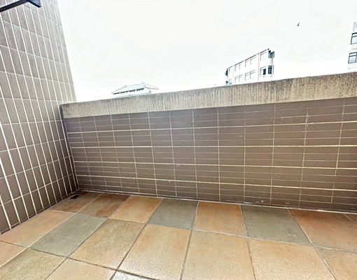 可租補可寵/傢俱全配/高檔裝潢稀有五房附平車 - Image 12