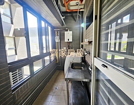 屋況新可補助~近火車站巨城20分鐘到生活機能好 - Image 13