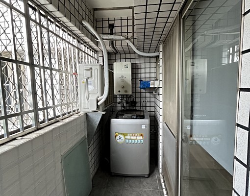 和平國小對面🌈工業風友善可寵可租補 - Image 5