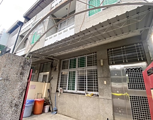 住進時光裡‧台南老屋透天近成大4房可租補 - Image 3