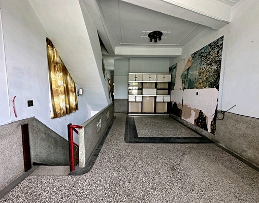 近崛江62地坪三角窗/復古風整棟透天店面 - Image 4