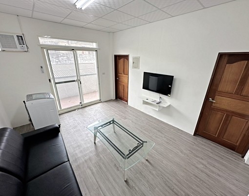 🏷近市中心.新竹棒球場可租補新翻修兩房 - Image 2