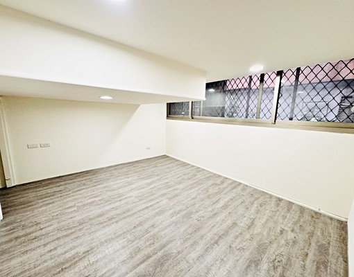 ⭐️新店一樓商辦｜辦公室出租｜可營登｜立即進駐⭐️ - Image 8