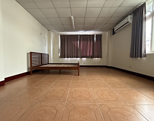 🌈中山路整層大坪數出租！家庭及辦公室都適合 - Image 2