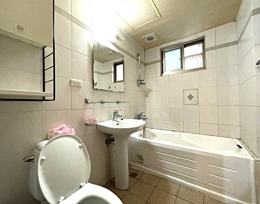 【A9戀戀春城】中段精華區〃親民三房車 - Image 9