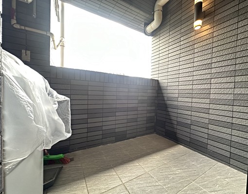 鴻廣絵青景觀兩房兩衛車 - Image 3