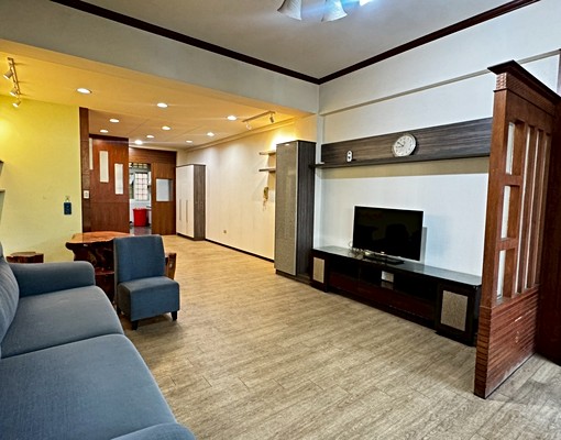 鄰近科工館樹海車庫透天 - Image 1