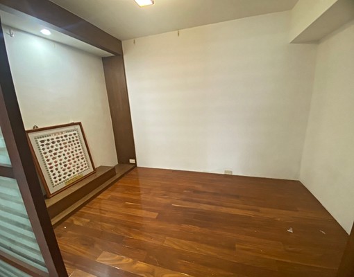 大勇國小崇倫國中旁/重新整修大四房/可貓可租補/空屋 - Image 8