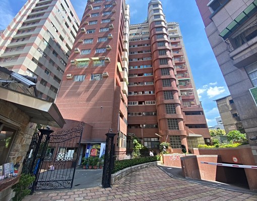 大勇國小崇倫國中旁/重新整修大四房/可貓可租補/空屋 - Image 13